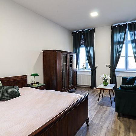 Penzion U Hlavacku Horažďovice エクステリア 写真